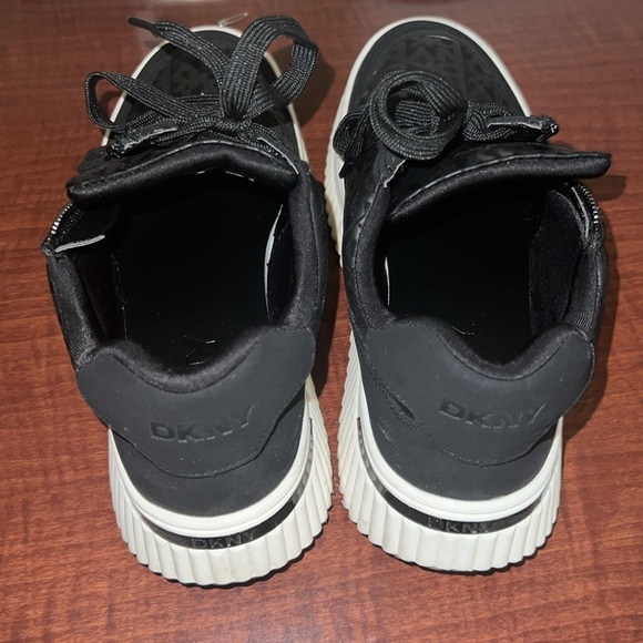 DKNY shoes - Picture 3 of 8